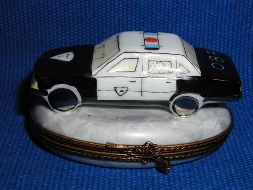 POLICE CAR